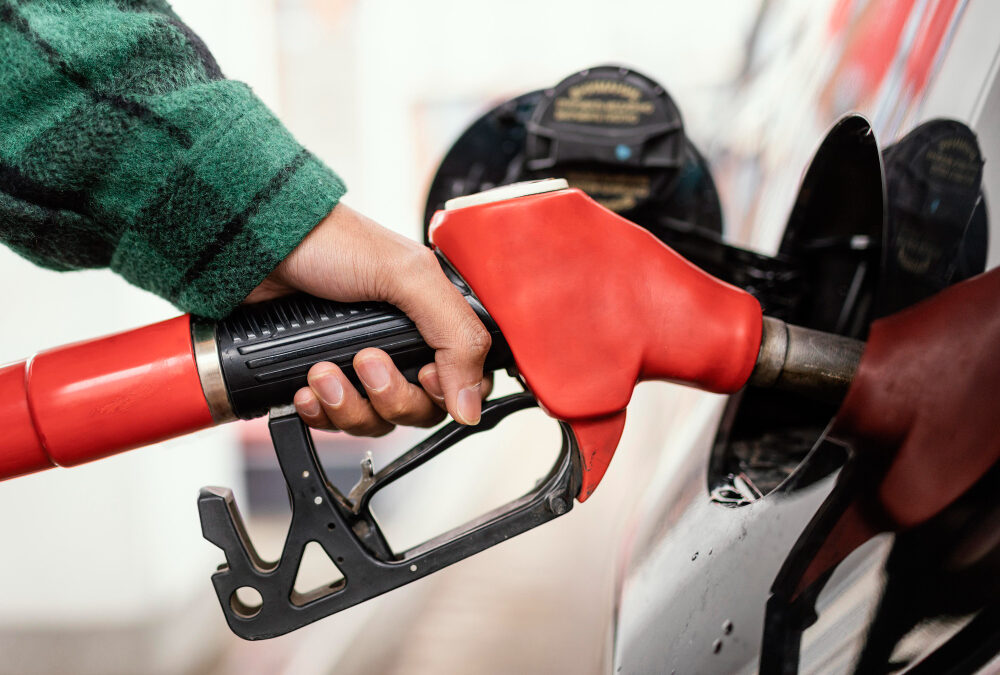 Trucos para ahorrar combustible en tu día a día
